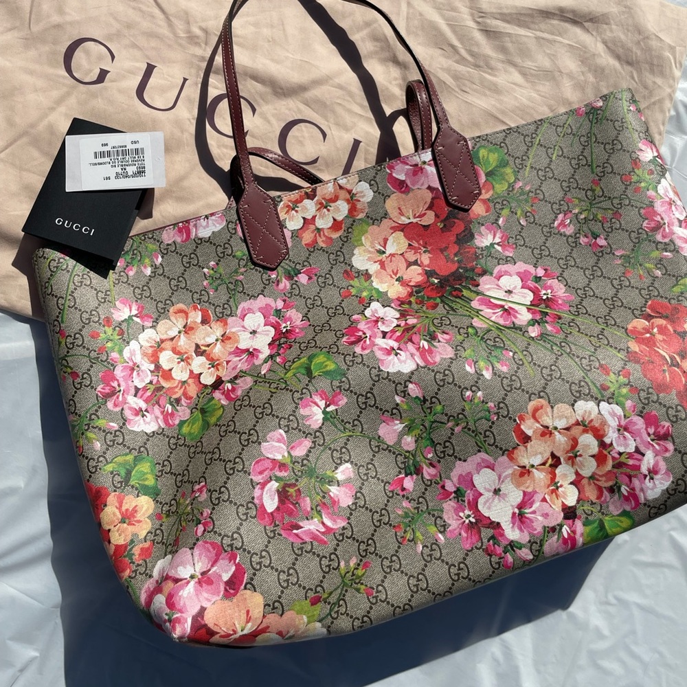 Gucci Big GG Blooms Reversible